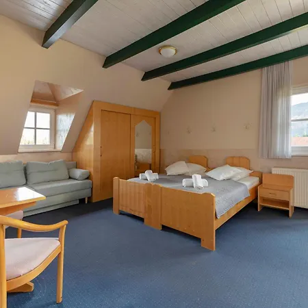 Burger Venise Hotel 3*