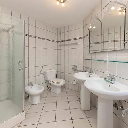 Burger Venise Hotel 3*